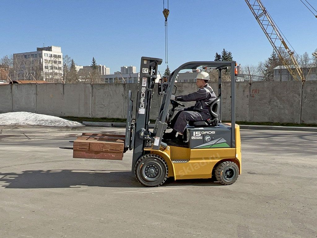 electric_forklift_gros_heli_CPD15-HB3Li_operator2_sklad.ru.jpg electric_forklift_gros_heli_CPD15-HB3Li_operator2_sklad.ru.jpg