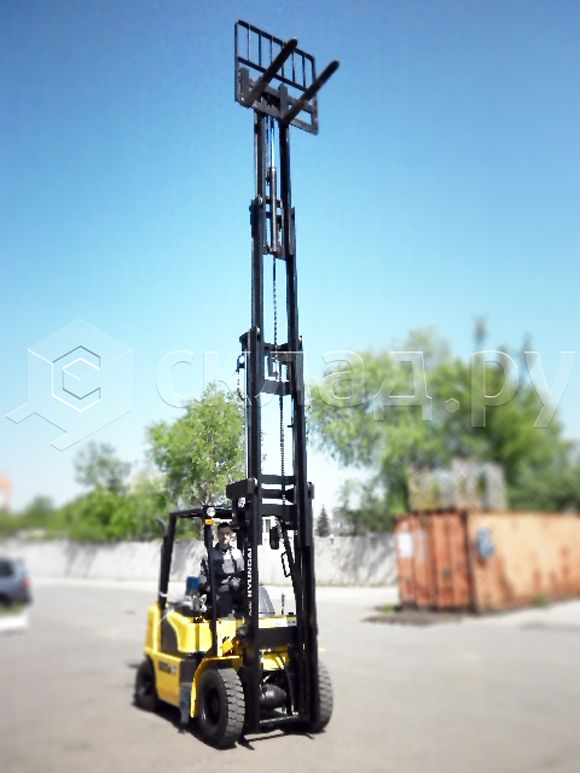 Четырёхсекционная мачта Quadroplex в разложенном состоянии Четырёхсекционная мачта Quadroplex в разложенном состоянии