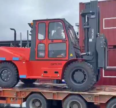 forklift10t_sklad ru 05_forklift10t_skladru.jpg