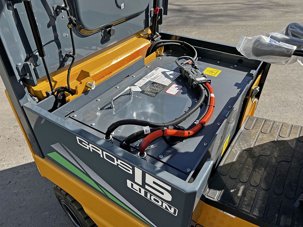 electric_forklift_gros_heli electric_forklift_gros_heli_CPD15-HB3Li_bataria.jpg