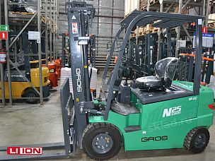 Электрический вилочный погрузчик 2.5 тонны GROS LG25B-Li (батарея Li-ion, завод LONKING)